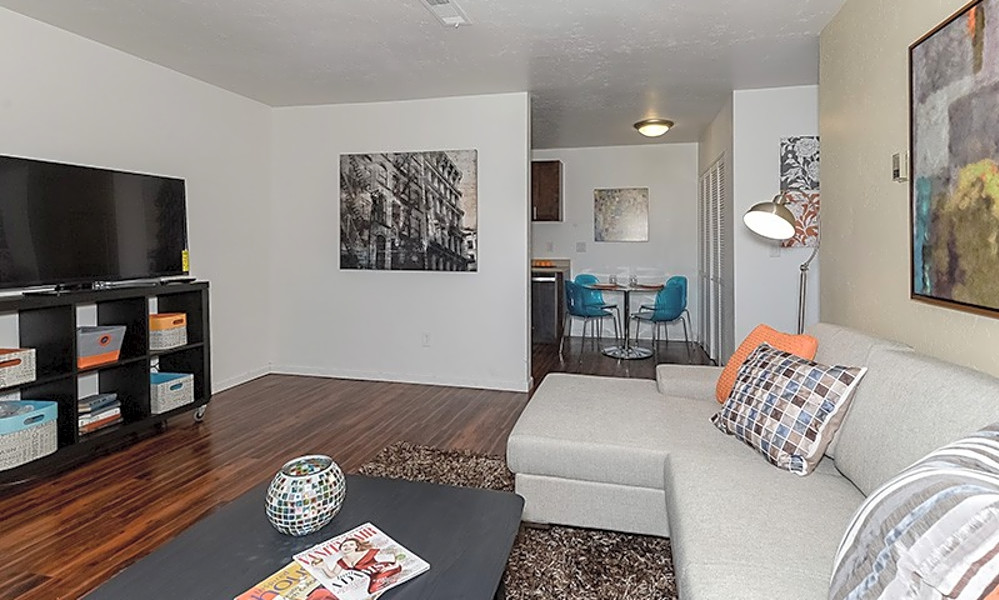 The most affordable apartments for rent in Village East, Aurora
