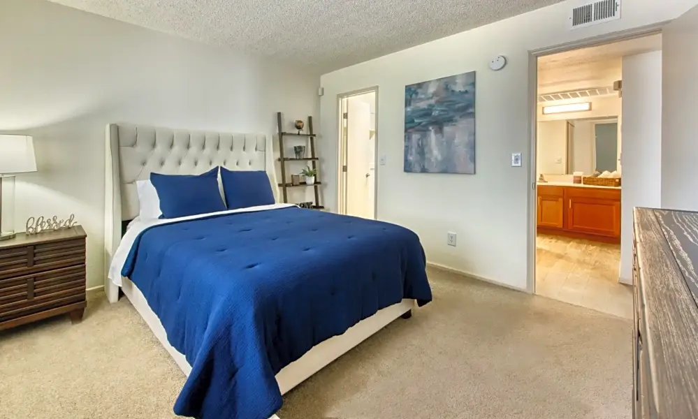 Renting in Phoenix: What's the cheapest apartment available right now?
