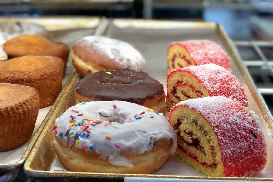 Explore 4 best inexpensive cafes in Newark