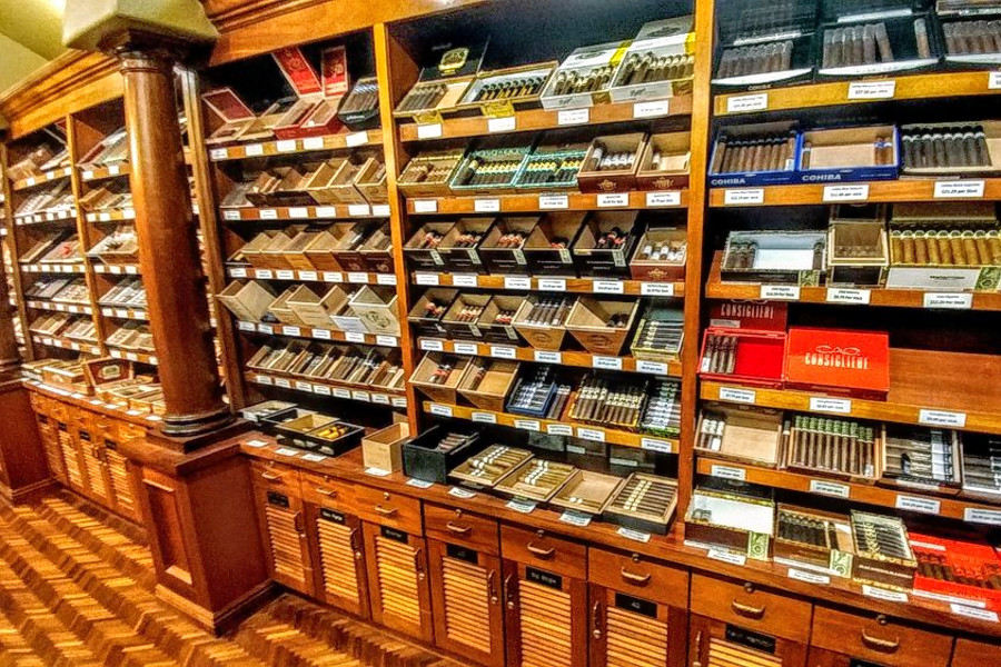 The 5 best lounges in Omaha