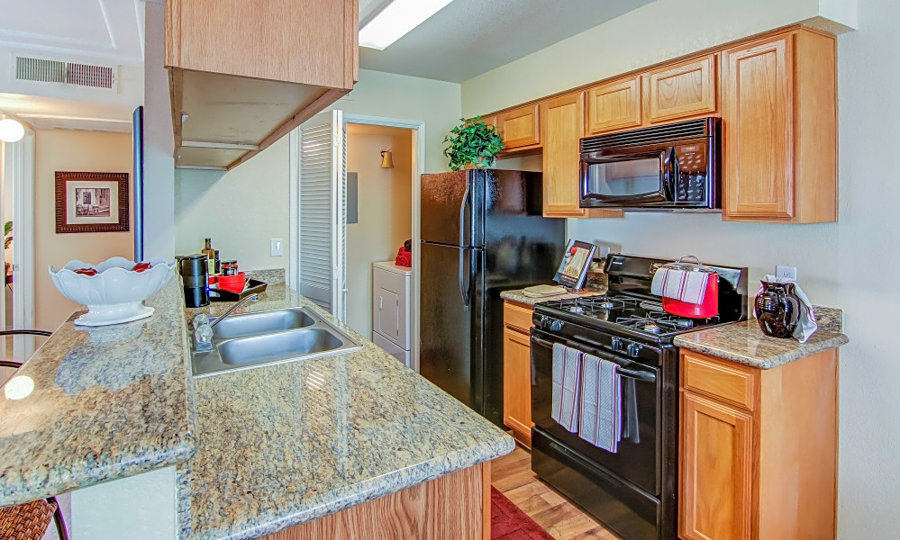 What apartments will 1,200 rent you in Green Valley South right now?