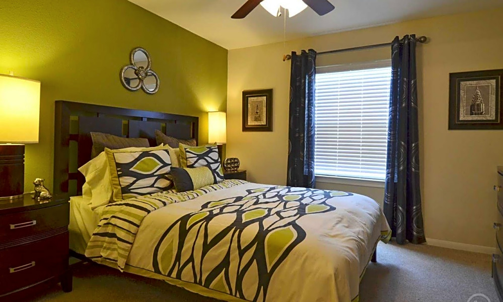 What will 1,100 rent you in Eldridge/West Oaks, today?