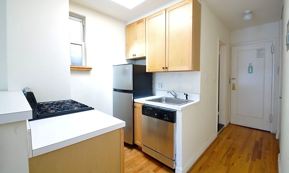 The cheapest apartments for rent in Midtown, New York City