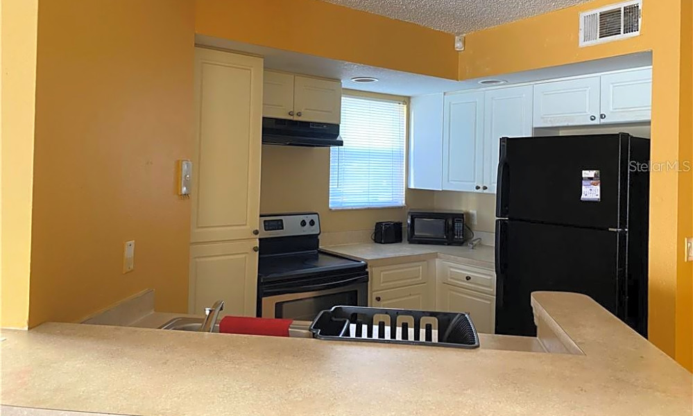 What apartments will 1,100 rent you in South Semoran, today?