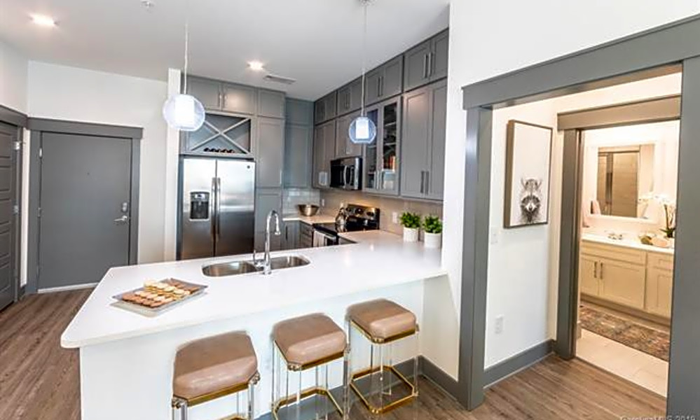 Apartments for rent in Charlotte What will 3,400 get you?