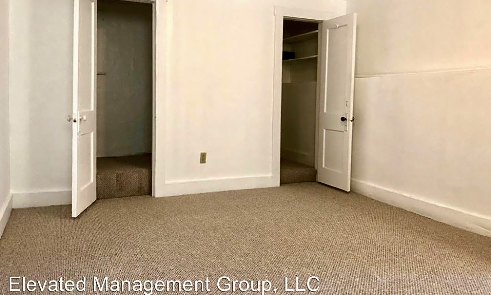 What Apartments Will 700 Rent You In Broadway Central Right Now