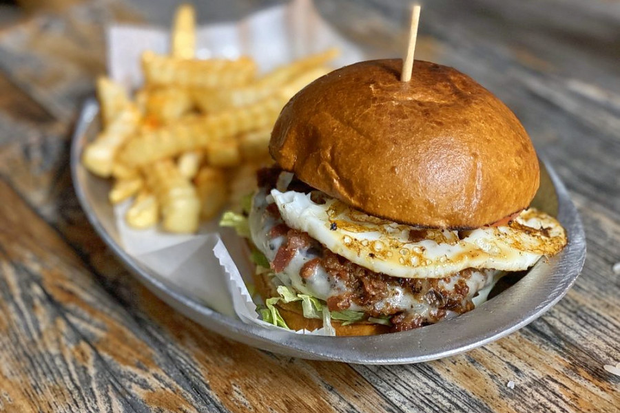 Orlando's 4 top spots for affordable burgers