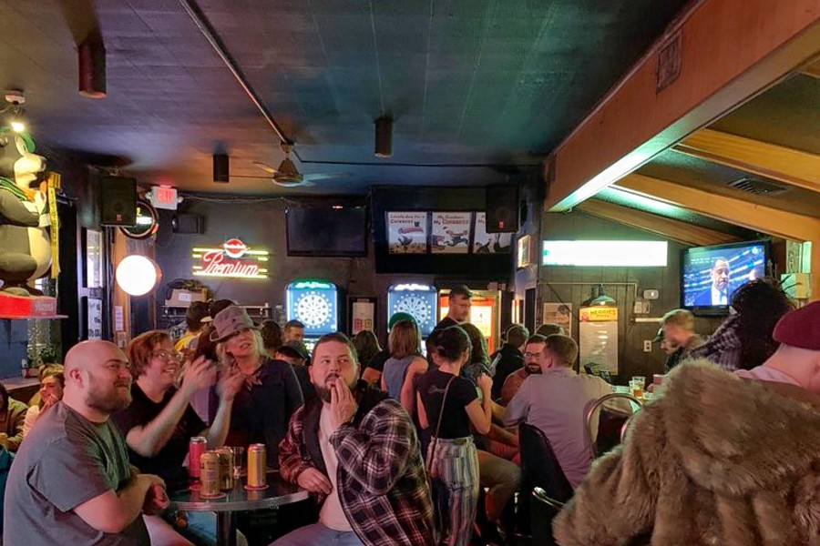 Explore 4 top inexpensive bars in Minneapolis