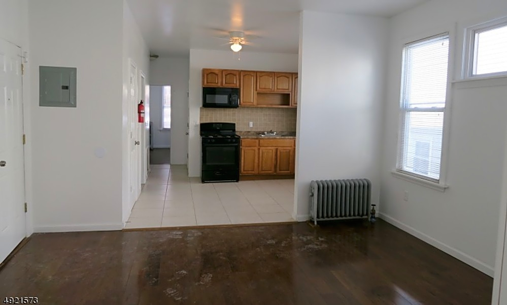 What apartments will 1,500 rent you in Weequahic, today?