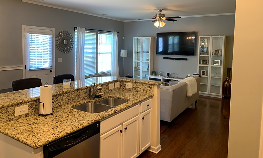 What apartments will 1,900 rent you in Ballantyne West, today?