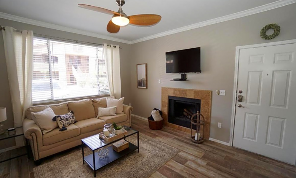 Apartments for rent in Phoenix What will 3,800 get you?