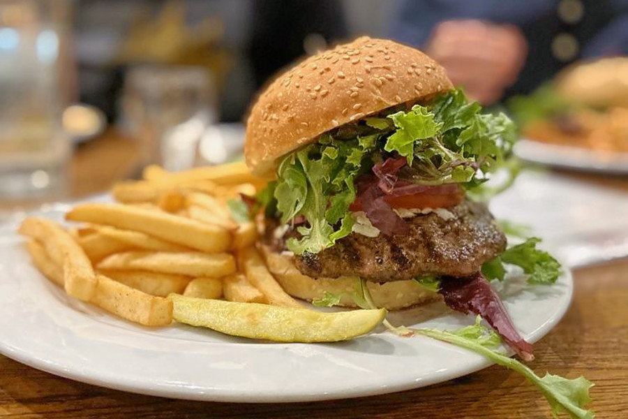 4 top spots for burgers in Sacramento