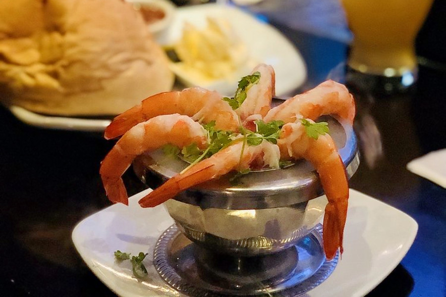 3 top spots for seafood in Los Angeles