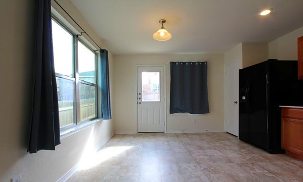 What apartments will 1,400 rent you in Southside, right now?