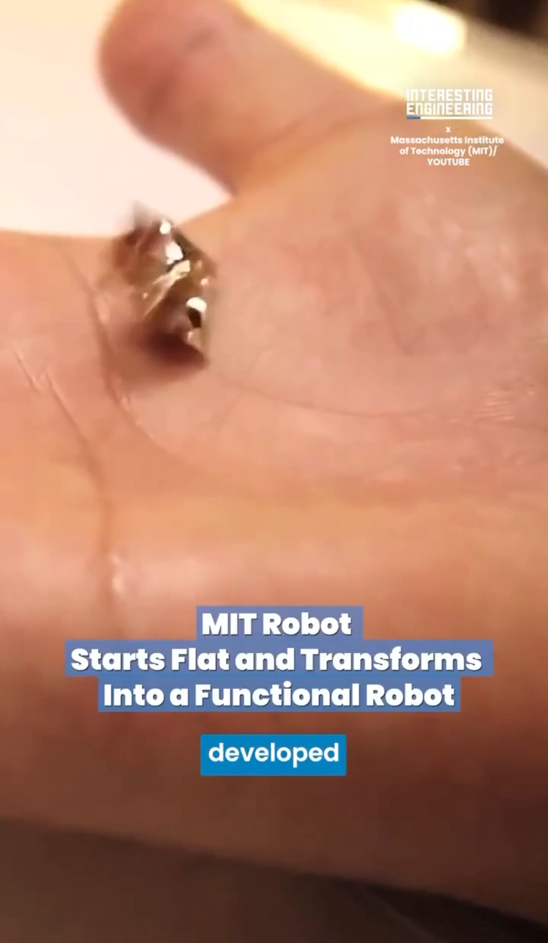 Diminutos robots que parecen confeti de plástico podrían convertirse en realidad