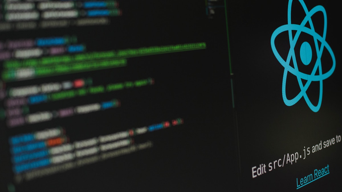 xAI lanza Grok 4.5: su primer modelo de IA diseñado específicamente para programación y agentes autónomos