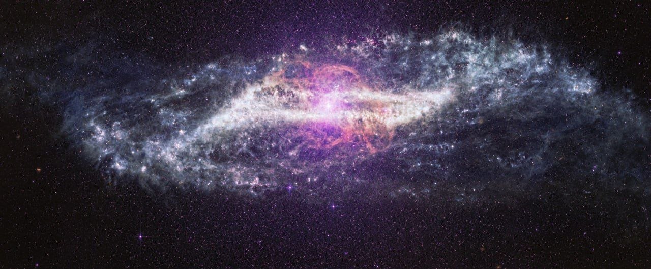El Telescopio James Webb celebra su cuarto aniversario con una impresionante imagen de Centaurus A