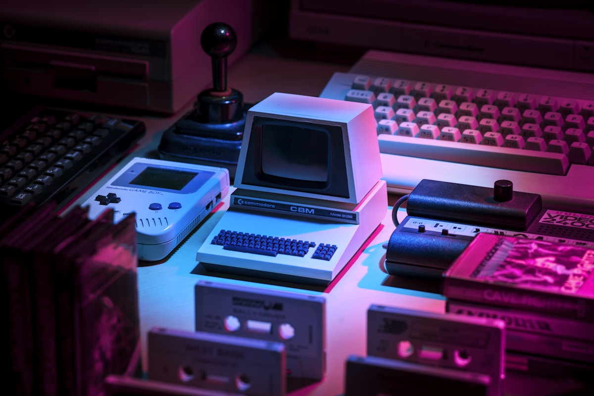 Kimi K3 supera a Opus 4.8 generando juegos retro arcade: calidad comparable a la mitad del costo