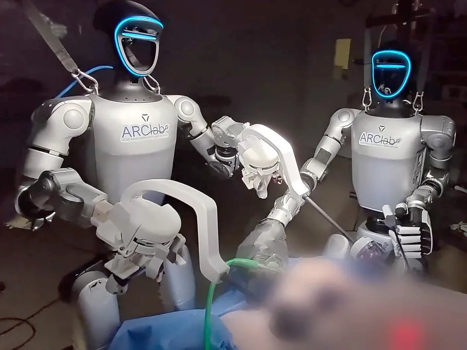 BrainCo presenta un sistema de IA cerebro-robot que controla máquinas con el pensamiento