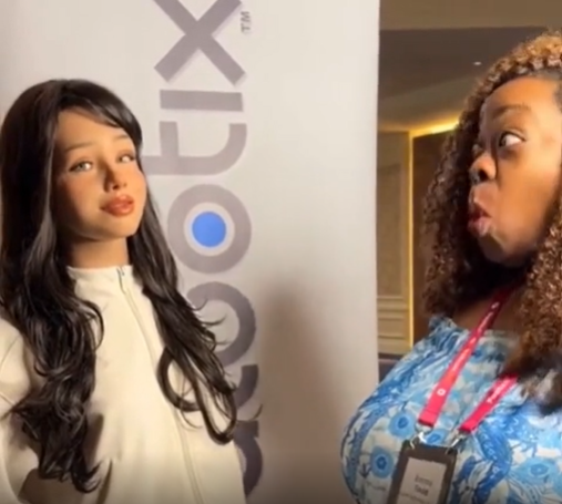 Presentan a "Sally", el robot humanoide con IA que llegará a las aulas de Salamanca, Nueva York