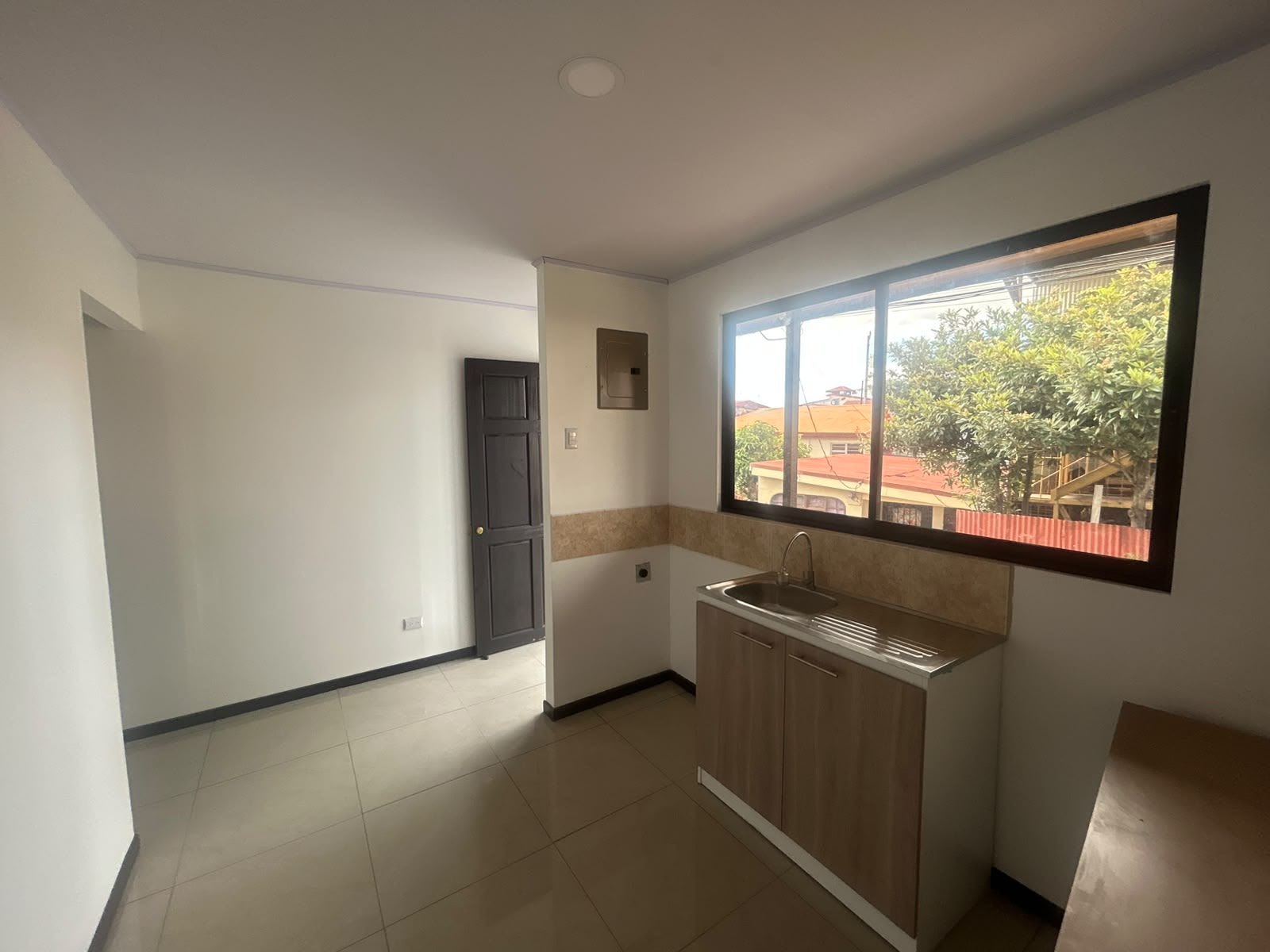 Apartamento NUEVO a estrenar #1 | Desamparados centro | Servicios incluidos