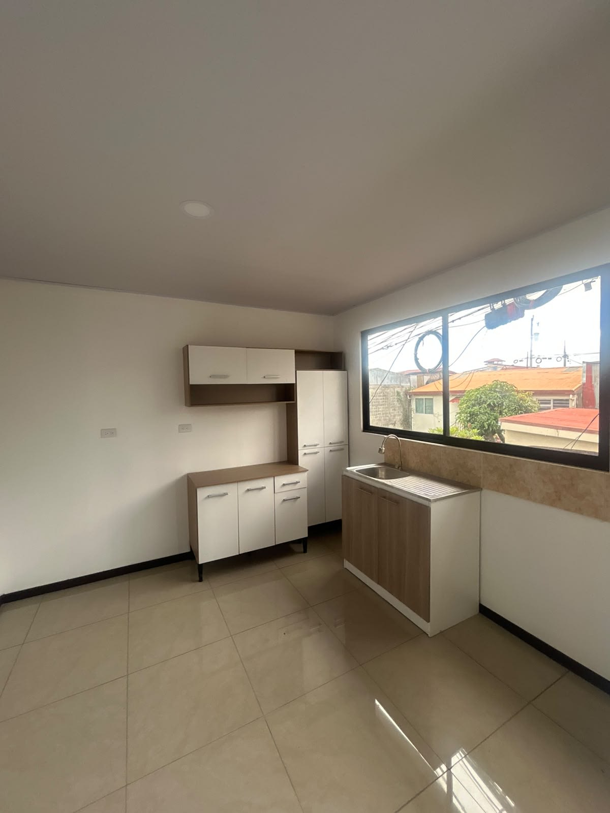 Apartamento NUEVO a estrenar #2 | Desamparados centro | Servicios incluidos