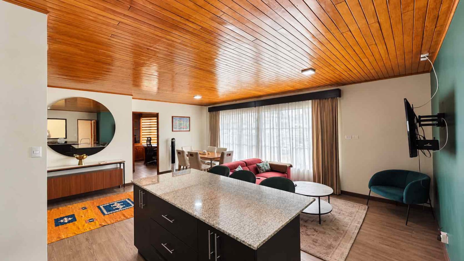 Apartamento amoblado en Sabana Sur