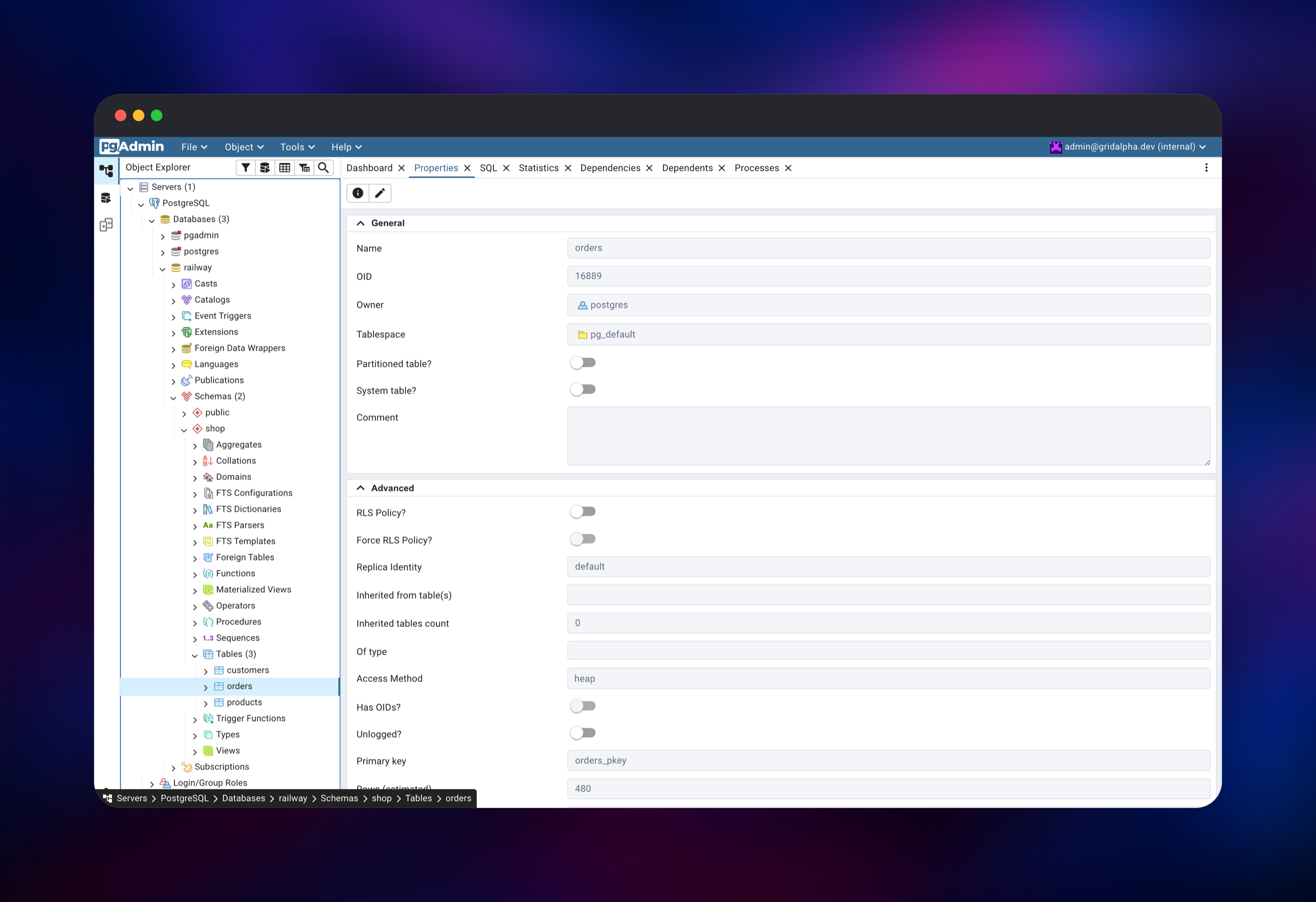 pgAdmin object explorer open on the orders table properties