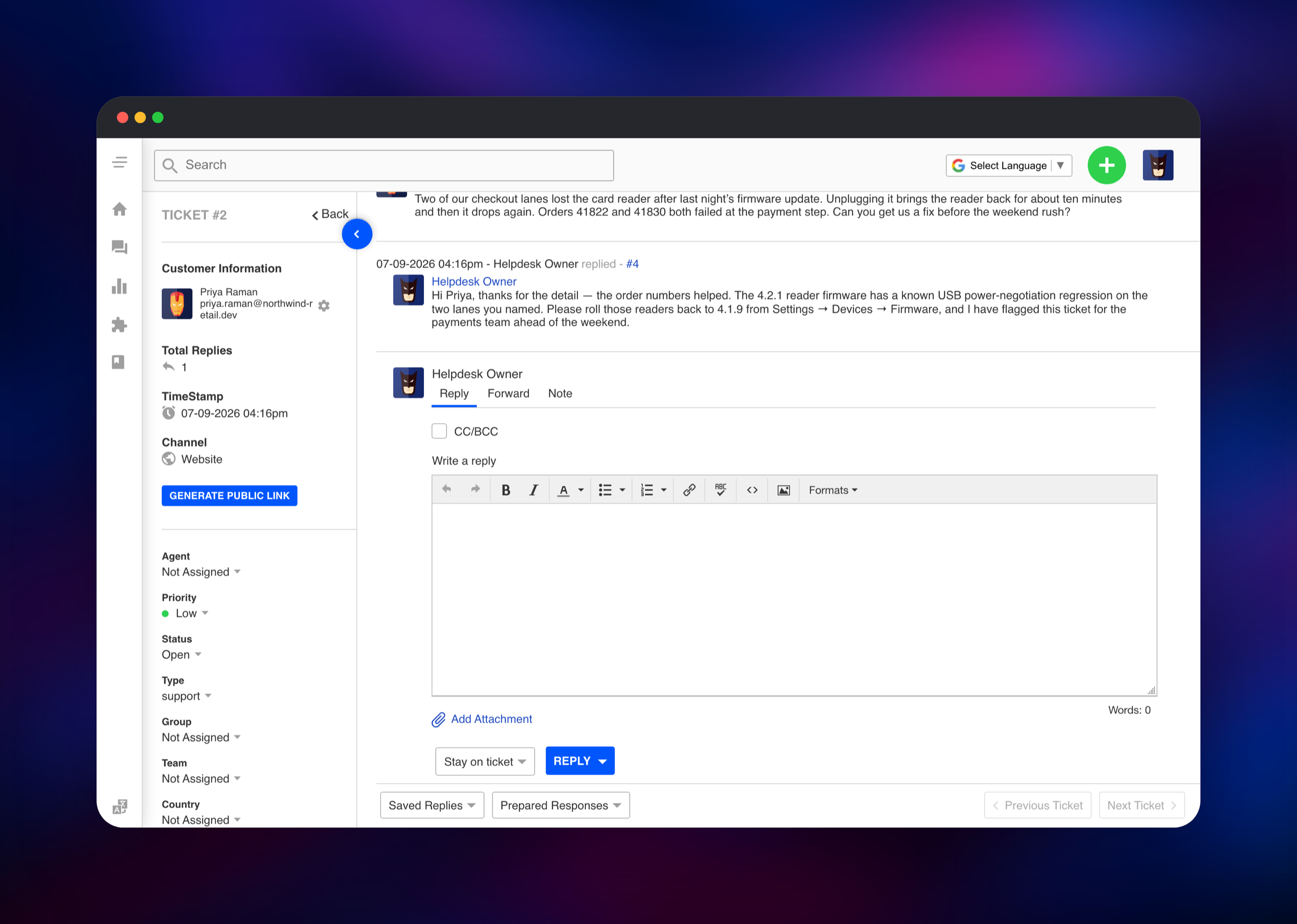 Agent replying to a customer ticket inside UVdesk