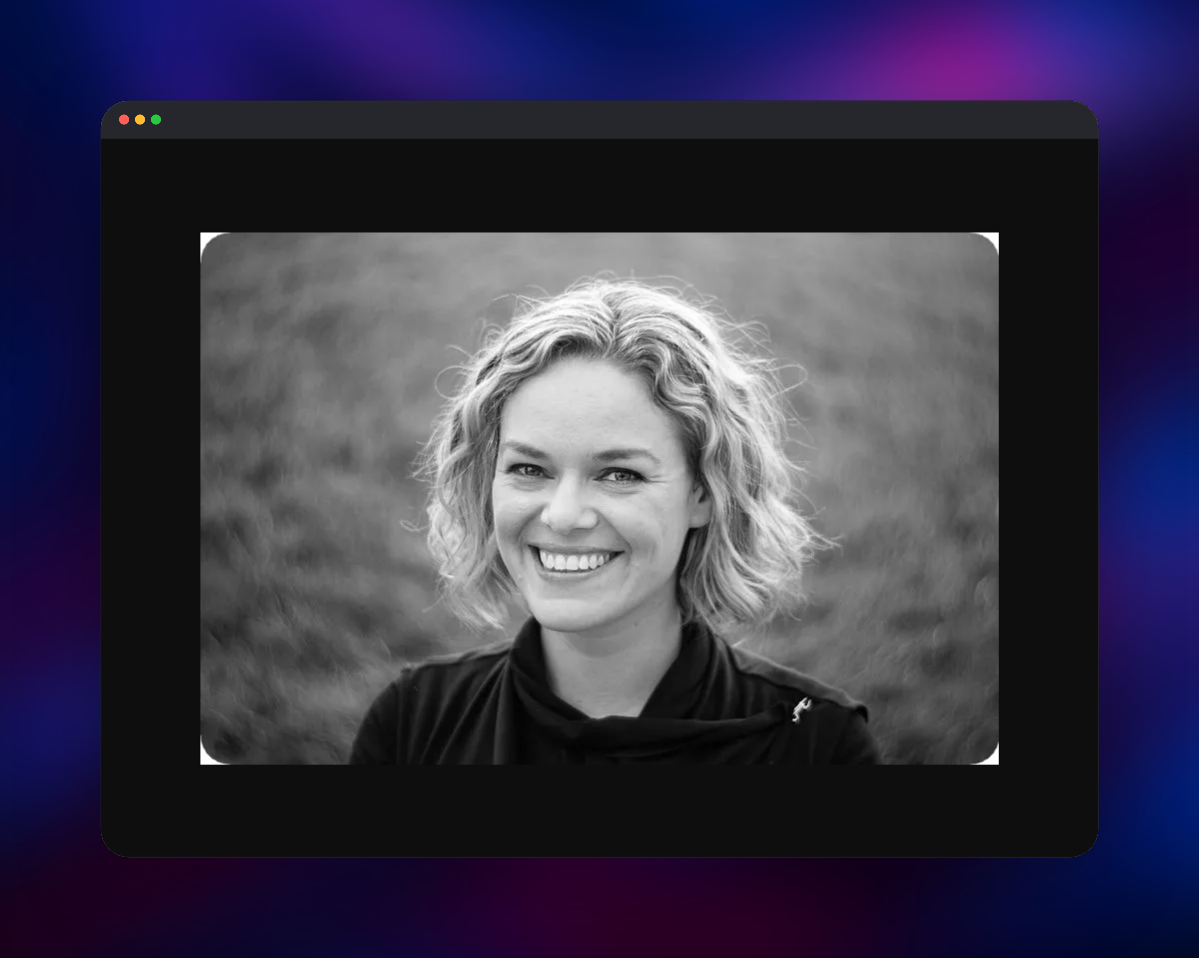 Grayscale and rounded-corner filters applied to a photo