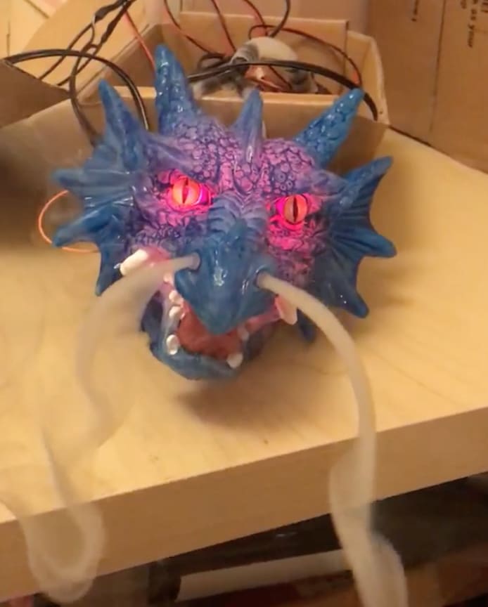 Painted_Dragon_and_Smoke_38a0abd33b3960802ca3a07eb558d6b85ec66fc7.png