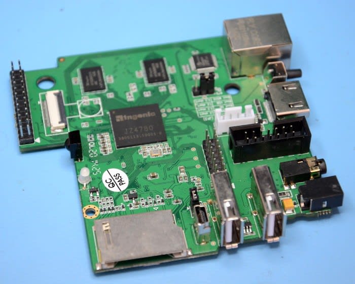 File:DSi pcb front.jpg - Wikipedia