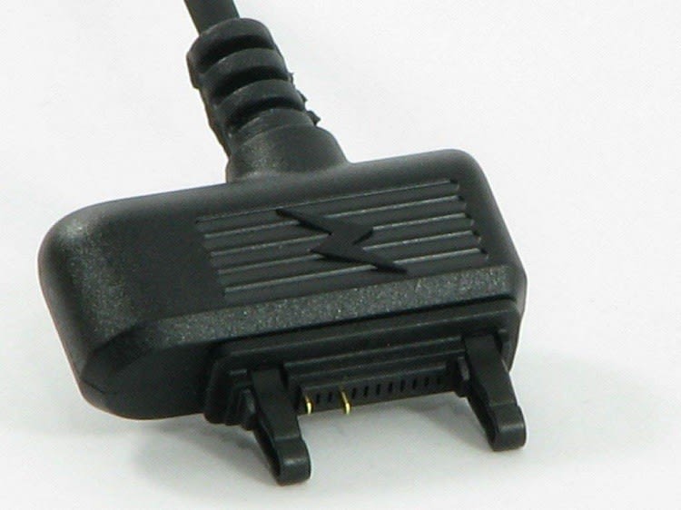 Ericsson_Charging_Connector_750px_66a9b7190c1087114fda66de463e04ce74f4baa1.jpg