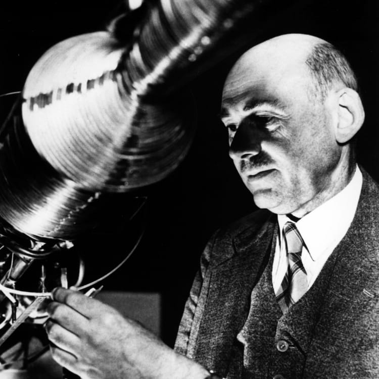 Dr. Robert Goddard