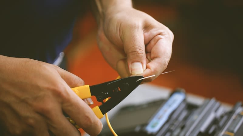 Preparing Fibre Cable