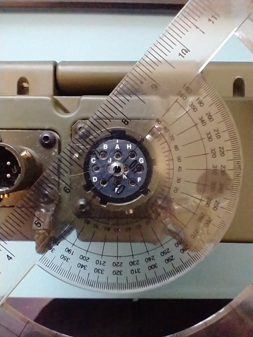 selecting the connector through measurement