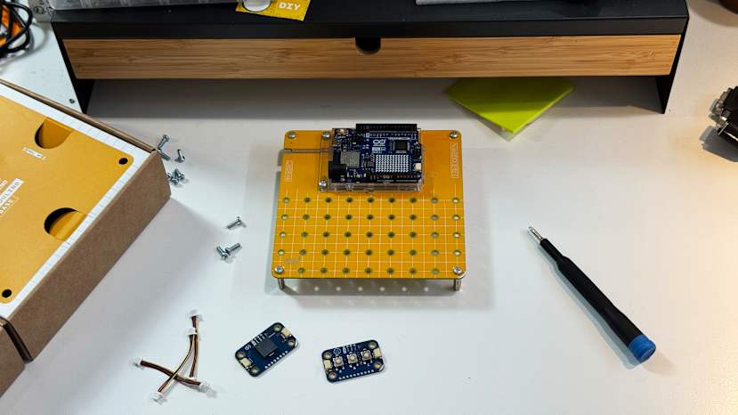 Arduino Uno attached to Modulino Base Board