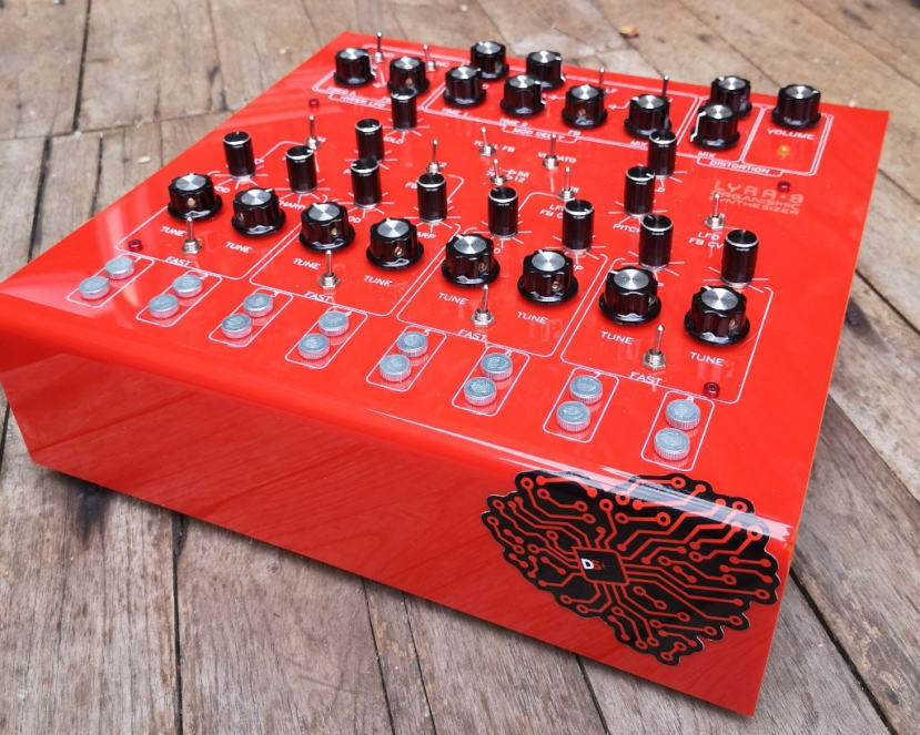 シンセサイザー「Lyra-8」の製作 パート2 シンセサイザー「Lyra-8」の製作 パート2