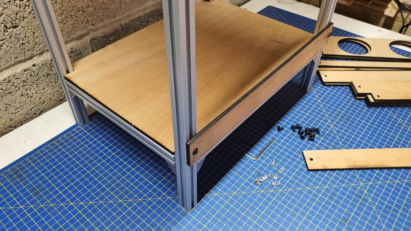 Assembling the walls and floors