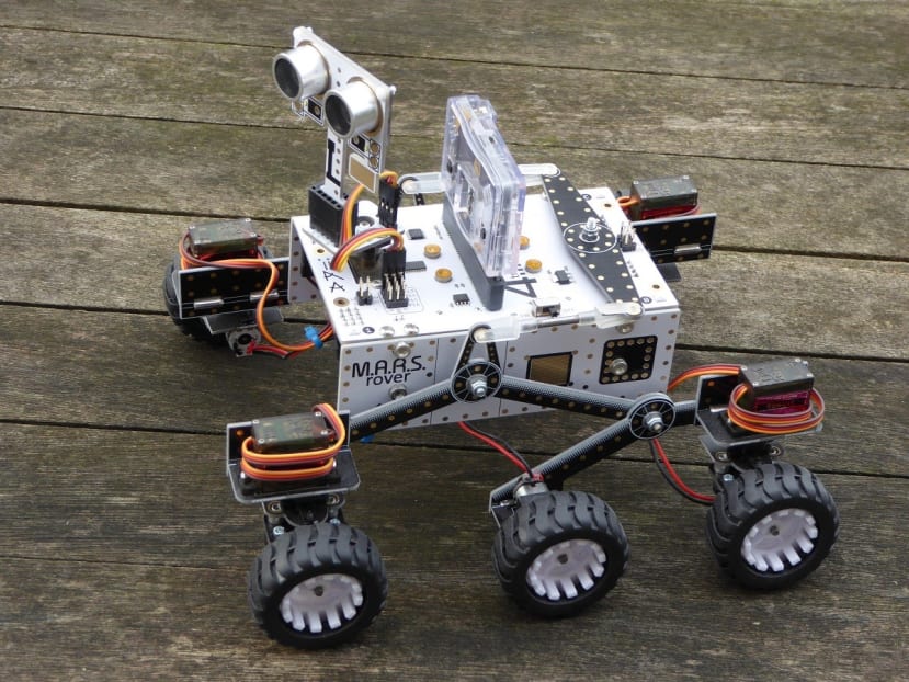 Build your own Mars Rover Robot using Arduino