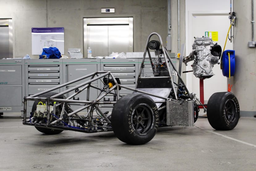 Car structure without bodywork