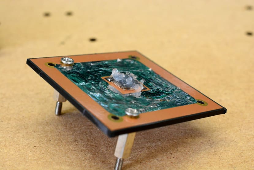 standoffs were used to secure the detector assembly to the main PCB