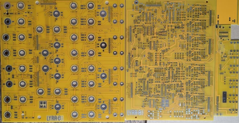 シンセサイザー「Lyra-8」の製作 パート1