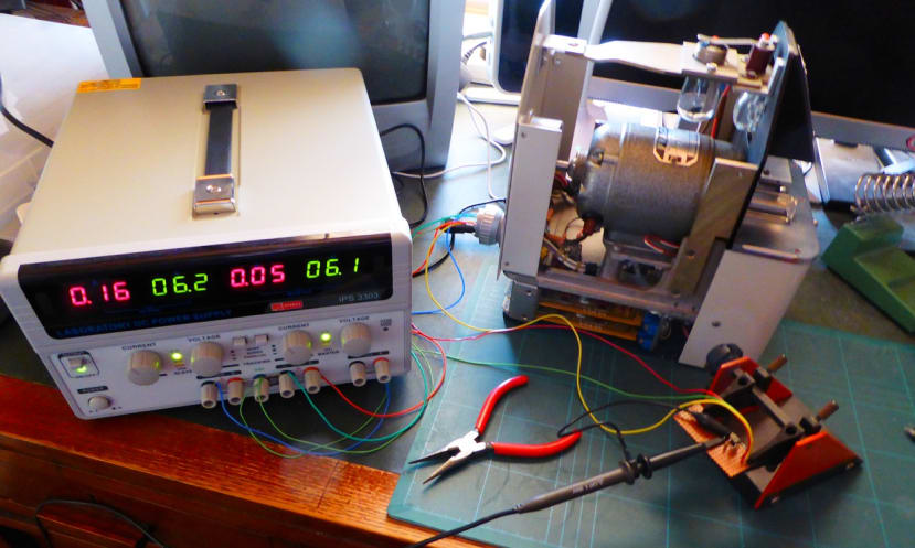 Testing the output of a level-changer circuit