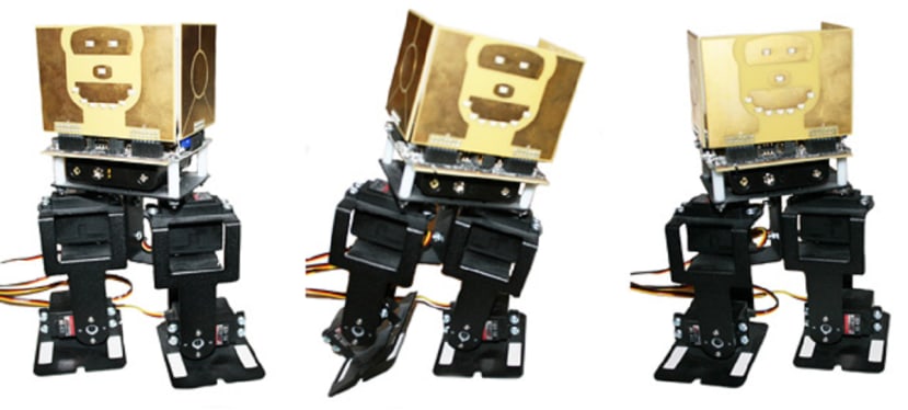 A simple ‘walking’ robot based on just four joints motorised with standard RC servos