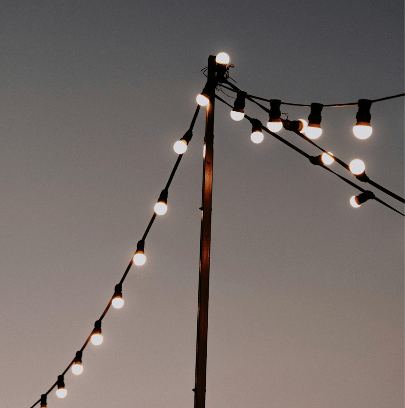 Festoon string lighting