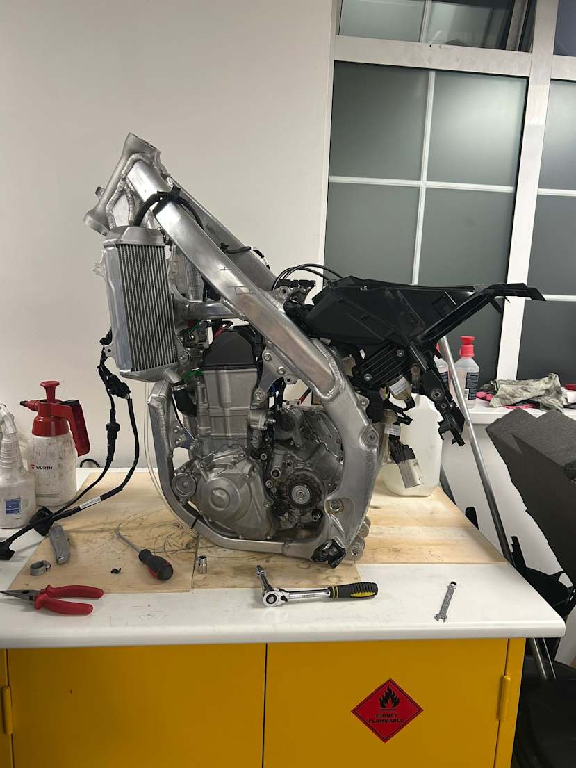 Honda CRF450R engine