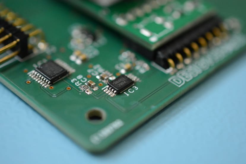 PCB with dual-channel op-amp