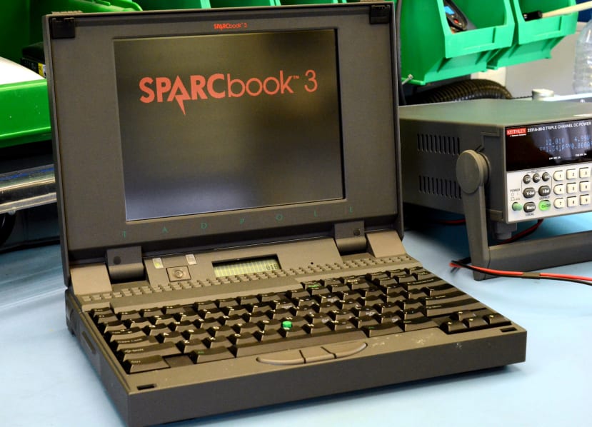 1990s RISC processor powered UNIX laptop