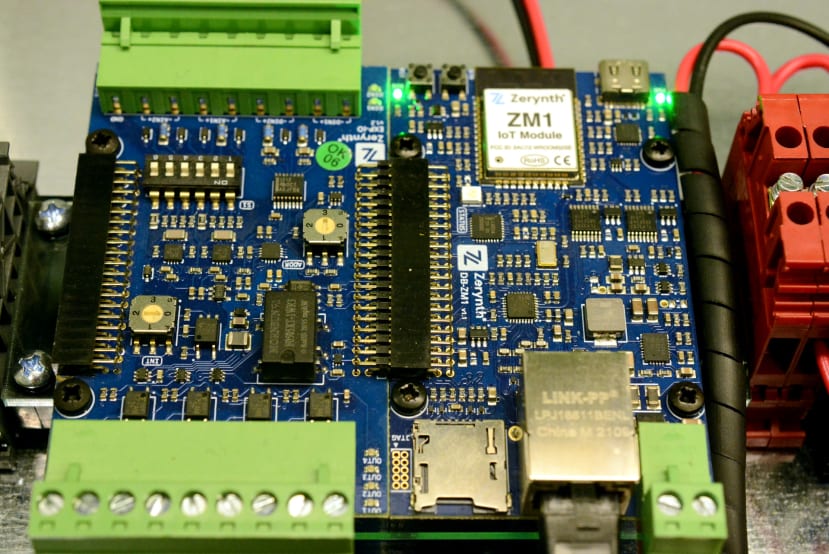 Zerynth ZM1 development board